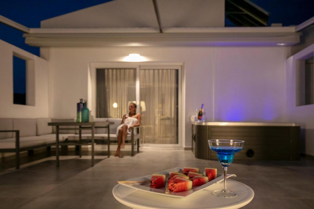 Hotel Mr & Mrs K Bianco Potos Exterior foto